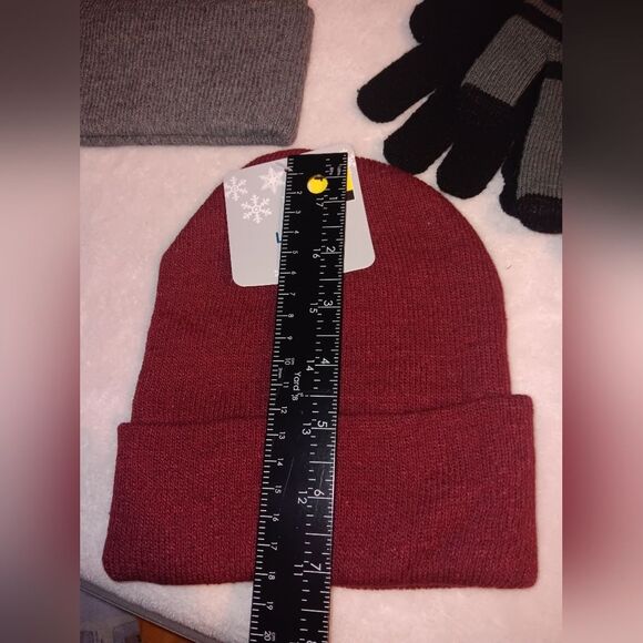 NWT Ladies One Size Winter Lot of 3 - Picture 5 of 7